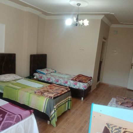 Nemrut Dagi Isik Pansi̇On Motell Karadut  Exteriör bild
