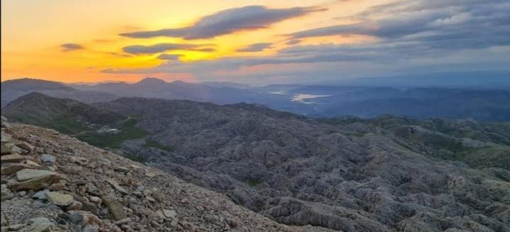 Nemrut Dagi Isik Pansi̇On Motell Karadut  Exteriör bild