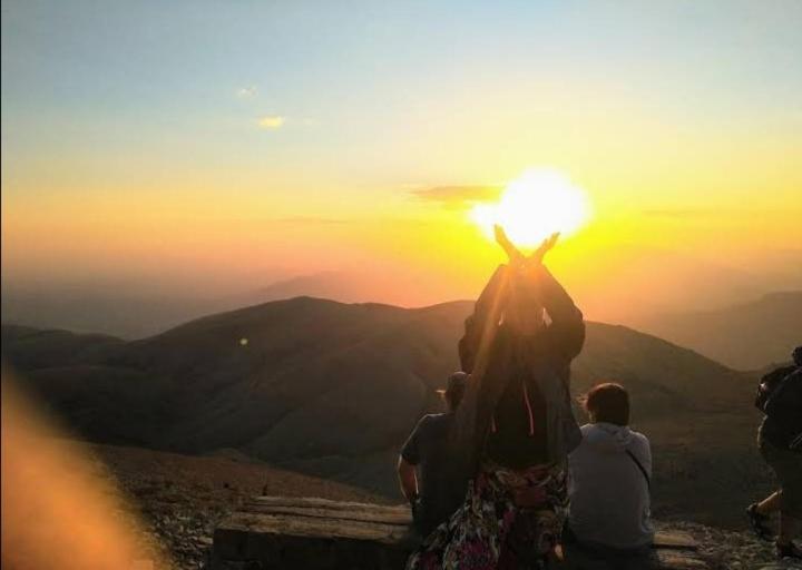 Nemrut Dagi Isik Pansi̇On Motell Karadut  Exteriör bild