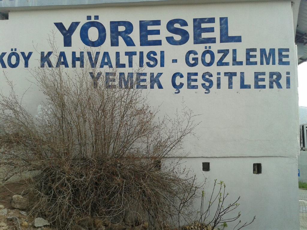 Nemrut Dagi Isik Pansi̇On Motell Karadut  Exteriör bild